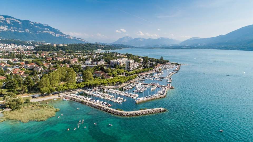 Lac du Bourget, appart hotel aix-les-bains, riviera des alpes
